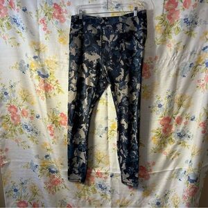 Duluth Trading Company Women's Camo Print Leggings